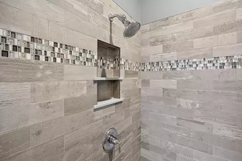 Bath - 950 Massasoit Rd #3, Eastham, MA 02642 photo 2 of 4