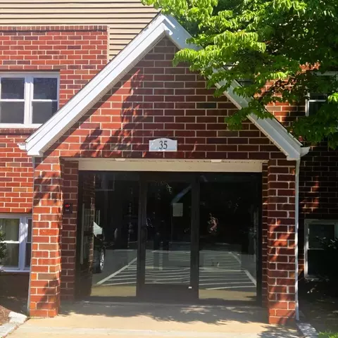 35 Longworth Ave #6, Brockton, MA 02301