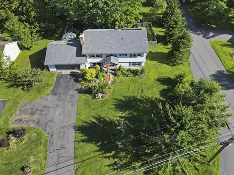 592 Peru Rd, Hinsdale, MA 01235