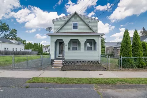 14 Norman St, Chicopee, MA 01013