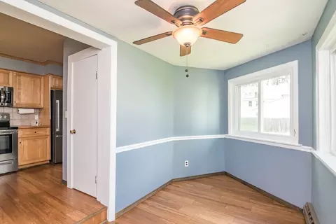 14 Norman St, Chicopee, MA 01013 photo 15