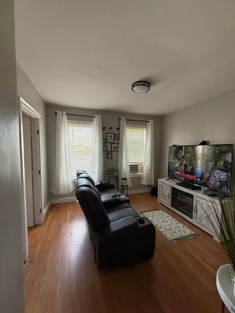 1275 Worcester St, Springfield, MA 01151 photo 2