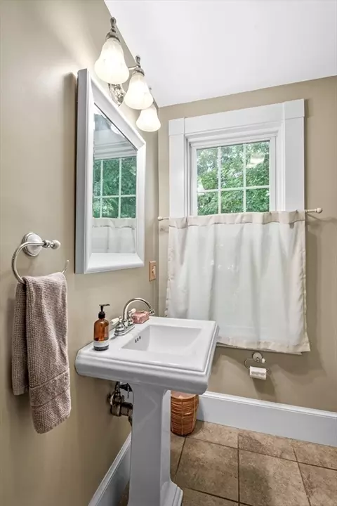 4 Alden St #1, Danvers, MA 01923 photo 24