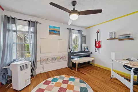 125 Fair Oak Rd, Springfield, MA 01128 photo 9