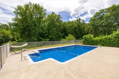 125 Fair Oak Rd, Springfield, MA 01128 photo 26