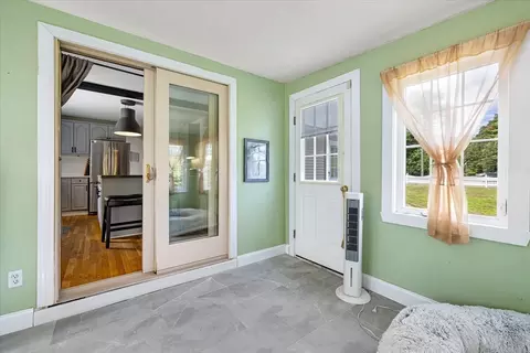 125 Fair Oak Rd, Springfield, MA 01128 photo 17