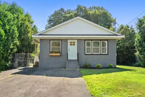 45 Glenwood St, Ludlow, MA 01056