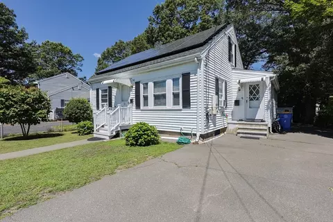 53 Edwin St, Randolph, MA 02368 photo 2