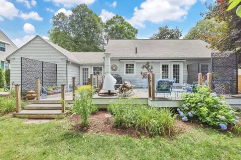 Exterior - 94 Fenimore Blvd, Springfield, MA 01108 photo 3 of 14