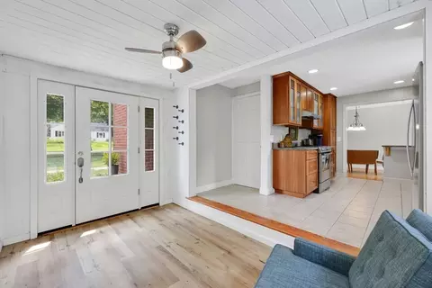 Entry Way - 94 Fenimore Blvd, Springfield, MA 01108 photo 1 of 3