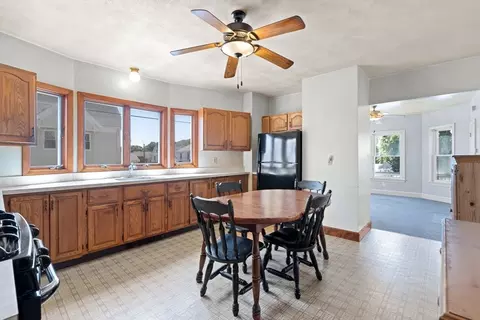 29 Harrison Ave, Gloucester, MA 01930 photo 5