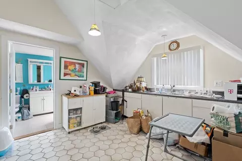 29 Harrison Ave, Gloucester, MA 01930 photo 16
