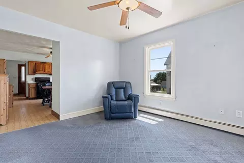 29 Harrison Ave, Gloucester, MA 01930 photo 9