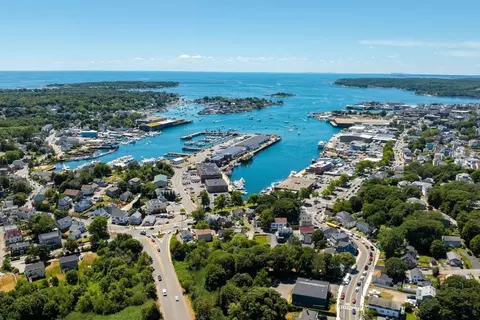 29 Harrison Ave, Gloucester, MA 01930 photo 19