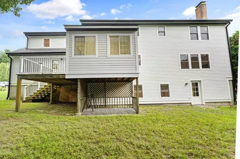 Exterior - 3 Stetson Cir, Walpole, MA 02081 photo 4 of 7