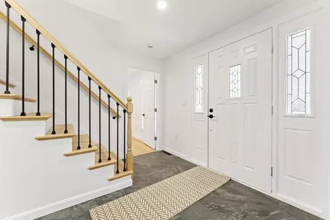 Entry Way - 3 Stetson Cir, Walpole, MA 02081 photo 2 of 2