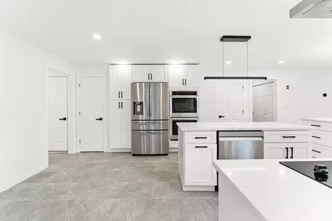 Kitchen - 3 Stetson Cir, Walpole, MA 02081 photo 2 of 5