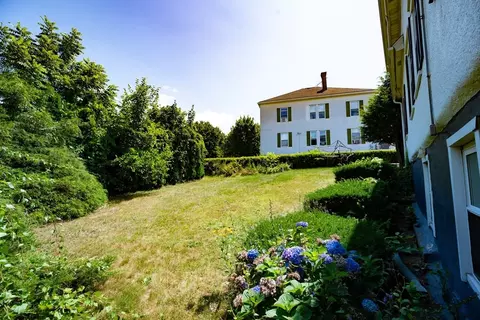 Exterior - 4 Winter St, Clinton, MA 01510 photo 4 of 4