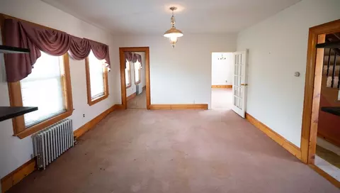 Living - 4 Winter St, Clinton, MA 01510 photo 5 of 7