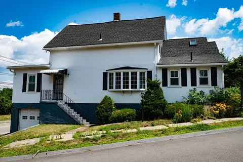 4 Winter St, Clinton, MA 01510