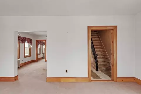 Living - 4 Winter St, Clinton, MA 01510 photo 7 of 7
