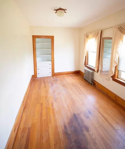 Bedroom - 4 Winter St, Clinton, MA 01510 photo 6 of 7