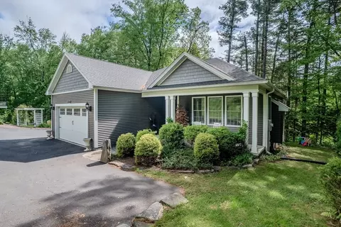 309 Hadley St, South Hadley, MA 01075