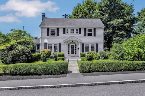 110 Chard St, Weymouth, MA 02189