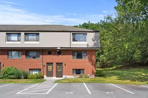 404 Farrwood Dr #404, Haverhill, MA 01835