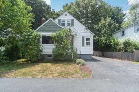 155 Crane St, Dedham, MA 02026