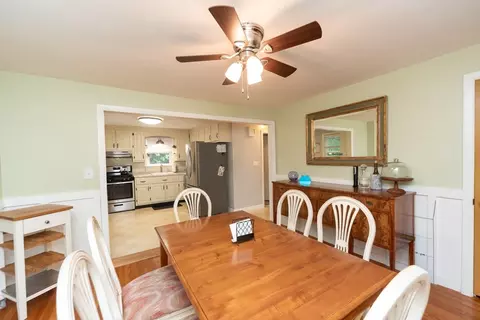 Dining - 155 Crane St, Dedham, MA 02026 photo 4 of 4