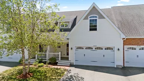 100 Kirkbride Dr #203, Danvers, MA 01923 photo 3
