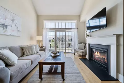 100 Kirkbride Dr #203, Danvers, MA 01923 photo 5