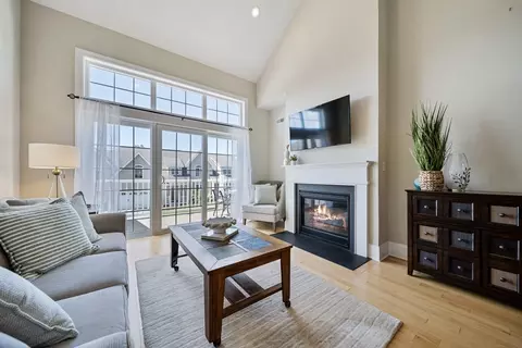 100 Kirkbride Dr #203, Danvers, MA 01923 photo 4