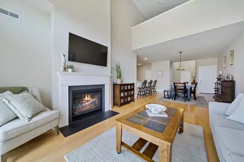 100 Kirkbride Dr #203, Danvers, MA 01923 photo 8