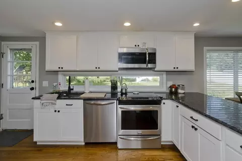 152 Druid Hill Rd, Springfield, MA 01129 photo 9