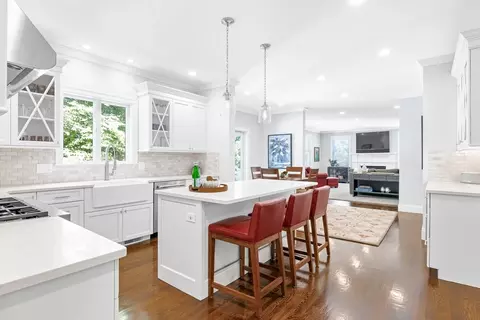 1332 Great Plain Ave, Needham, MA 02492 photo 5