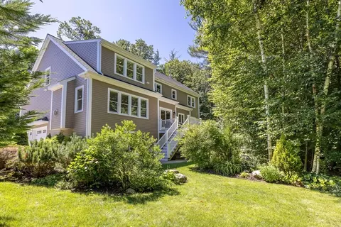 1332 Great Plain Ave, Needham, MA 02492 photo 2