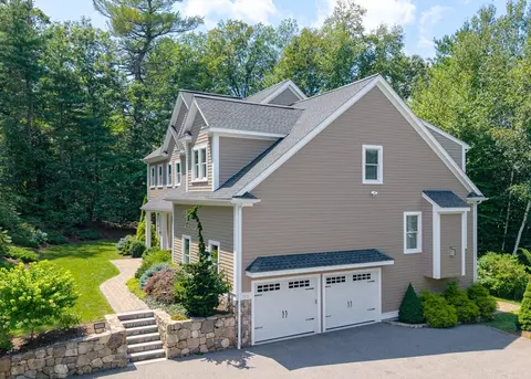 1332 Great Plain Ave, Needham, MA 02492 photo 39