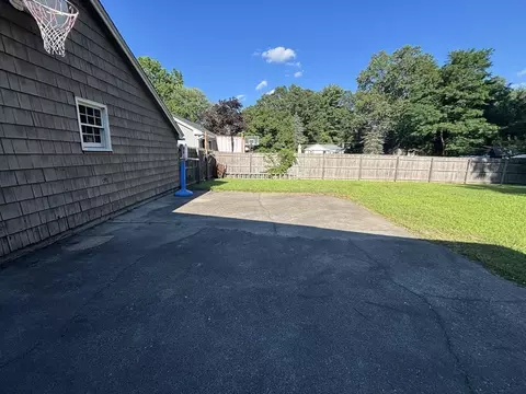175 Sunrise Ter, Springfield, MA 01119 photo 24