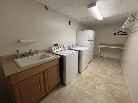 175 Sunrise Ter, Springfield, MA 01119 photo 22
