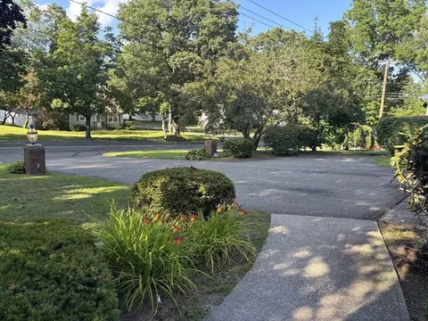 175 Sunrise Ter, Springfield, MA 01119 photo 6