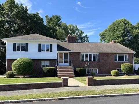 19 Longbow Rd, Stoneham, MA 02180