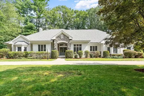 4 Peter Porcaro Dr, Hopkinton, MA 01748
