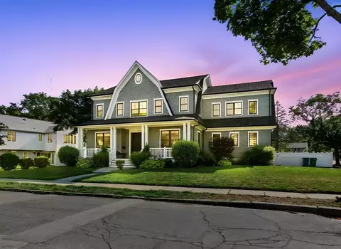 22 Stein Cir, Newton, MA 02459