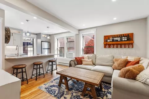 38- Ra Charter St #6, Boston, MA 02113
