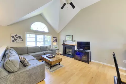 Living - 2 Matteo St, Worcester, MA 01606 photo 1 of 3