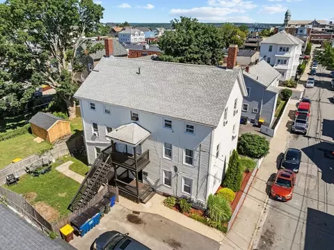 129 Melville St, Fall River, MA 02724