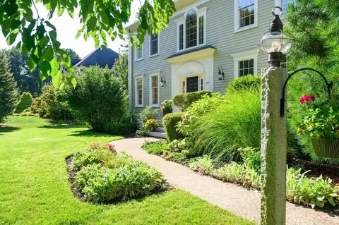 39 Fatherland, Newbury, MA 01922