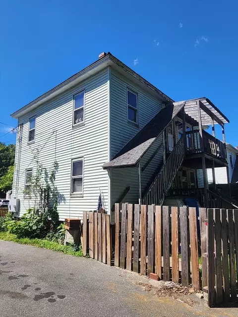 15 Davis St, Easthampton, MA 01027 photo 5